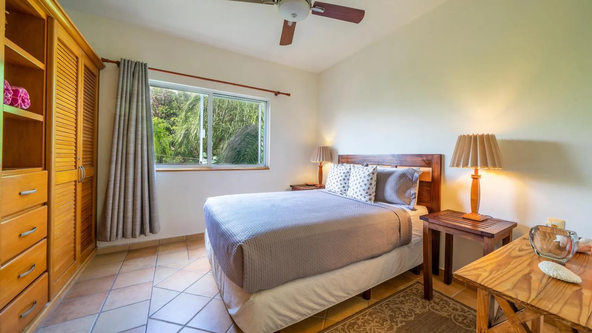 Classic Condo On 5Th Avenue , Steps From The Beach - Mclaren Плая-дель-Кармен Мексика