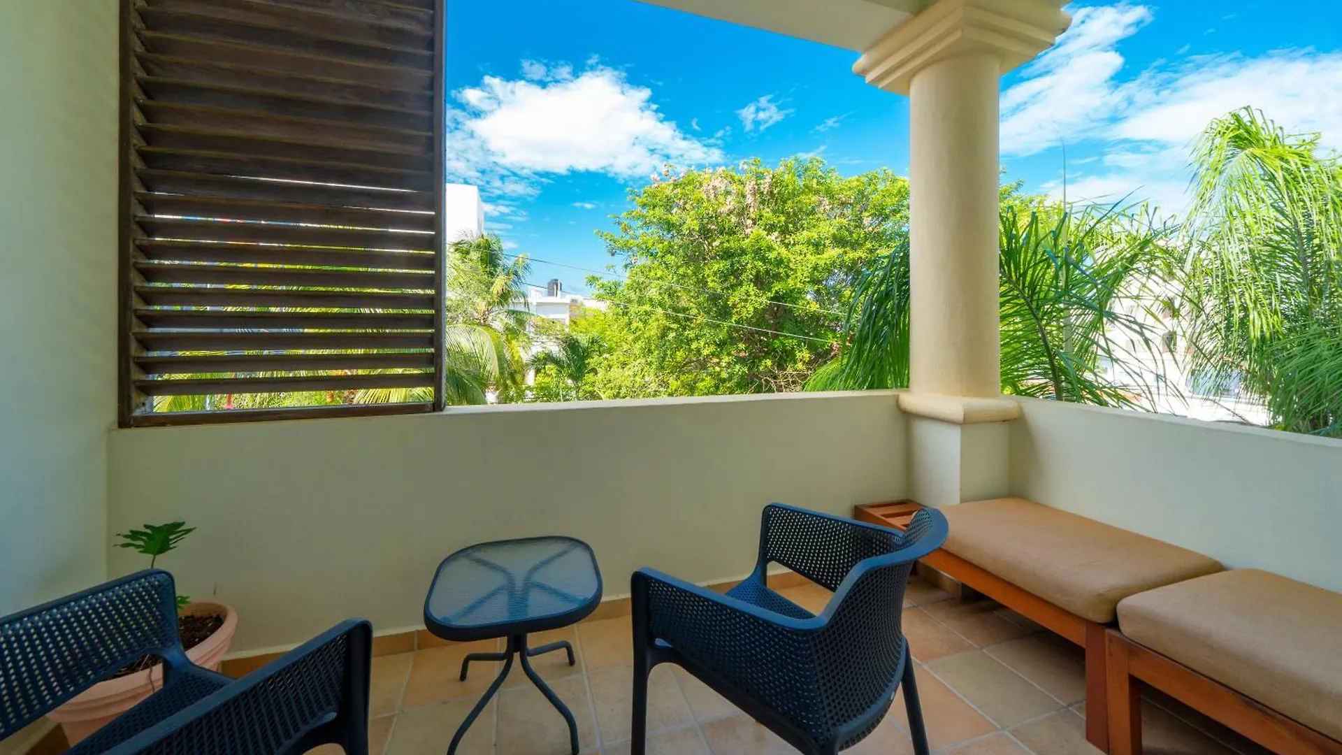 Classic Condo On 5Th Avenue , Steps From The Beach - Mclaren Плая-дель-Кармен 0*,
